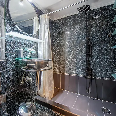 The Disco Black House Apartment Athens